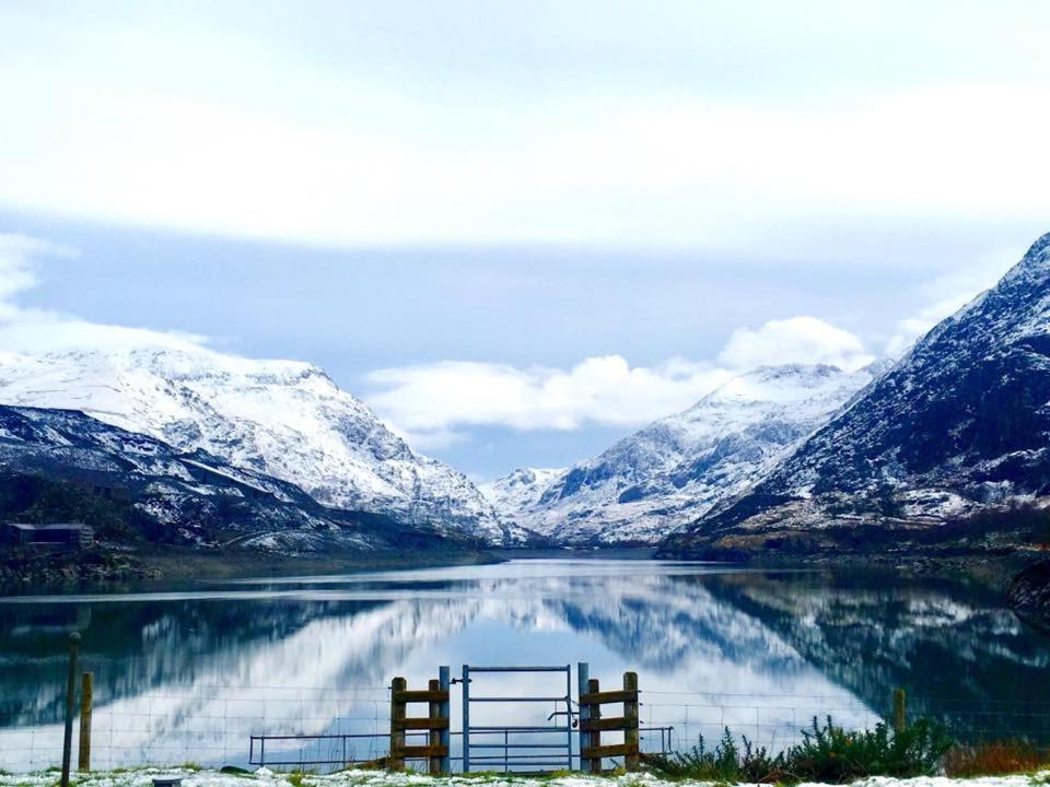 Cozy Snowdonia Chalet Caernarfon Ngoại thất bức ảnh